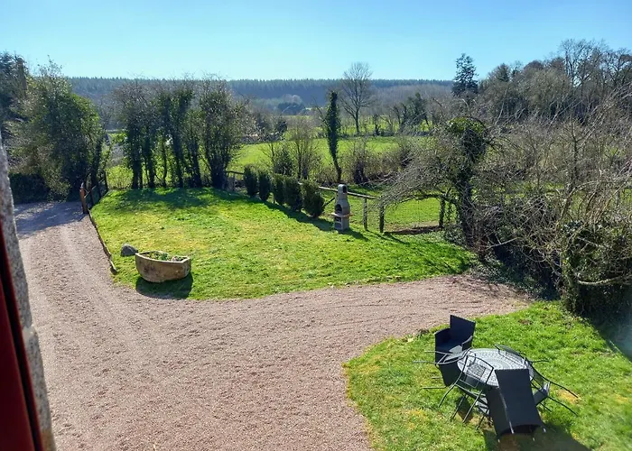 Casa de Férias Le Du Jardinier Saint-Martin-l'Aiguillon