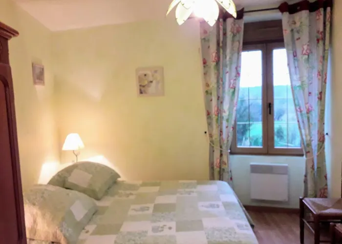 Casa de Férias Le Du Jardinier Saint-Martin-l'Aiguillon